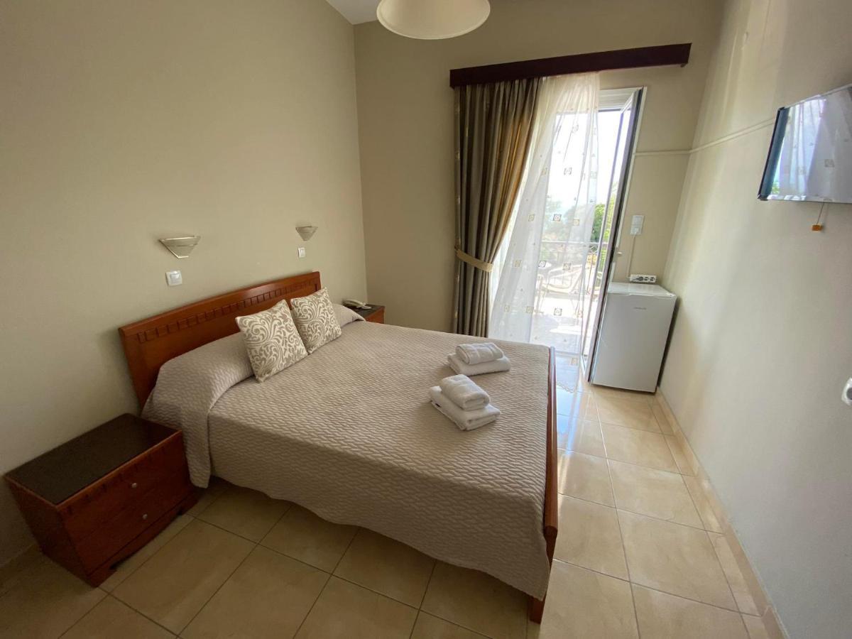 Hotel Pavlos - Studios Tolón Buitenkant foto