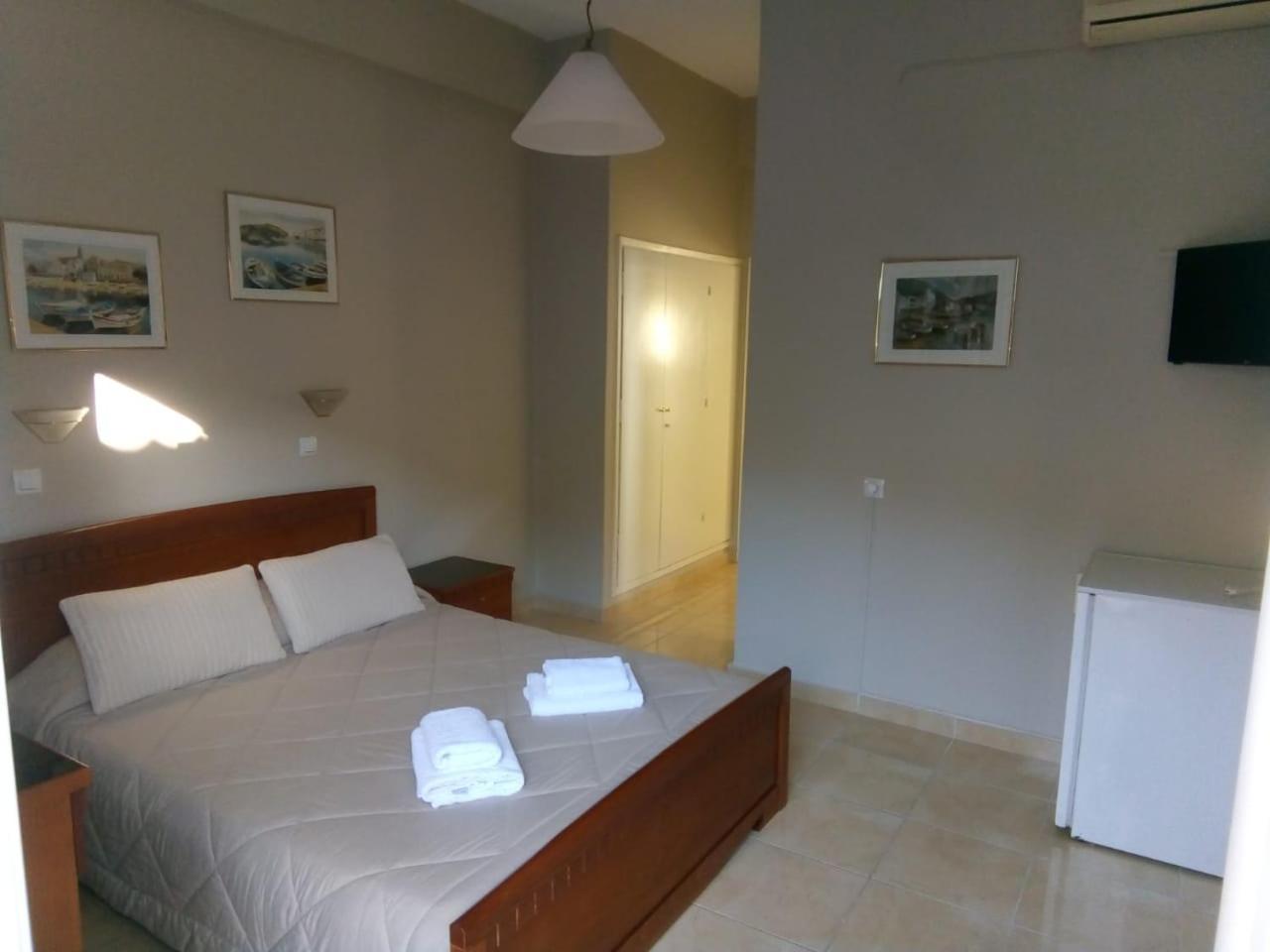 Hotel Pavlos - Studios Tolón Buitenkant foto